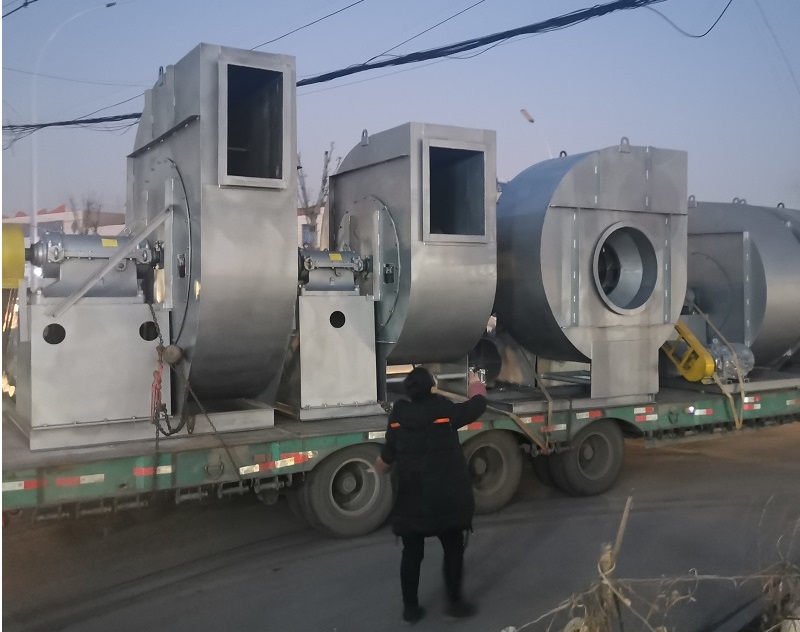 ���̰���